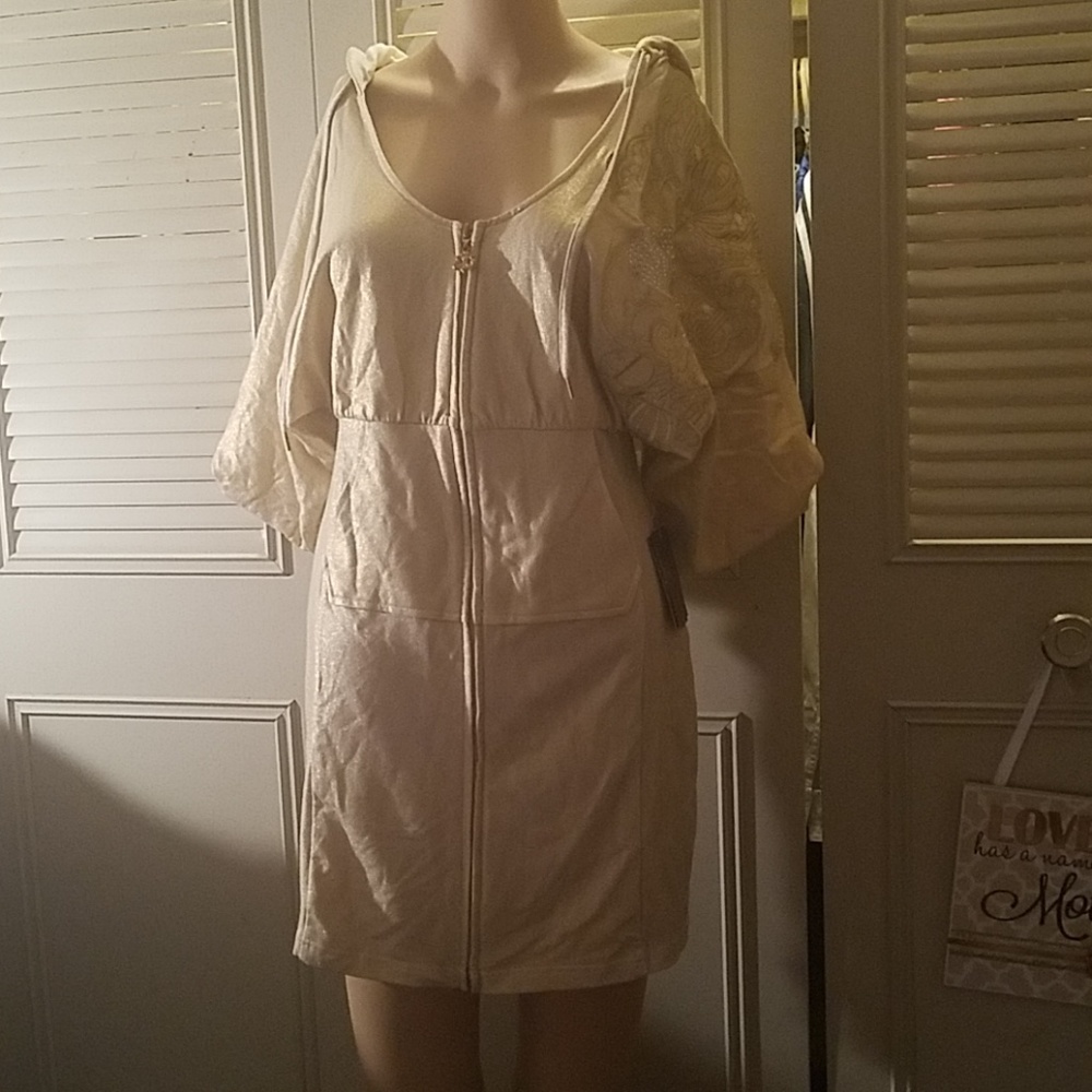 Women's clothing